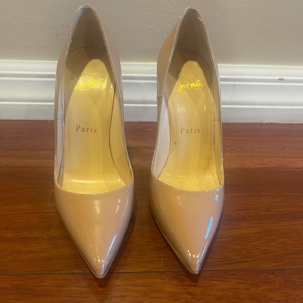 Christian Louboutin nude so Kate’s